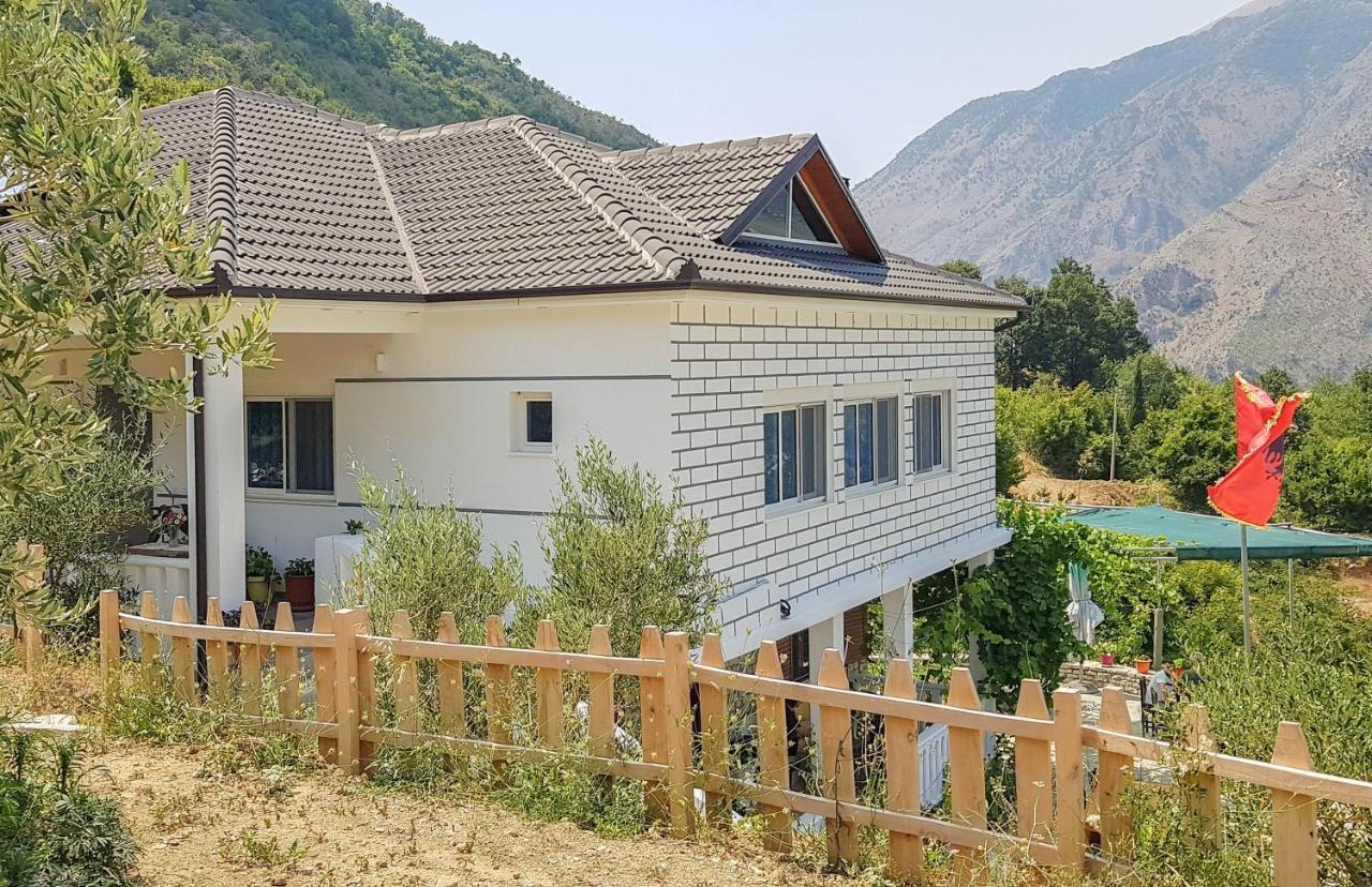Villa Goliku Pestani Dış mekan fotoğraf